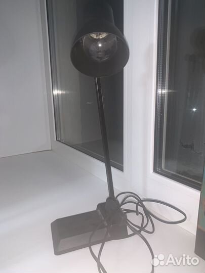 Лампа настольная