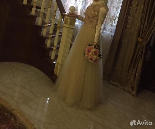 Вечернее платье