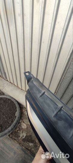 Продам решëтку mazda 5 2008 1й рестайл