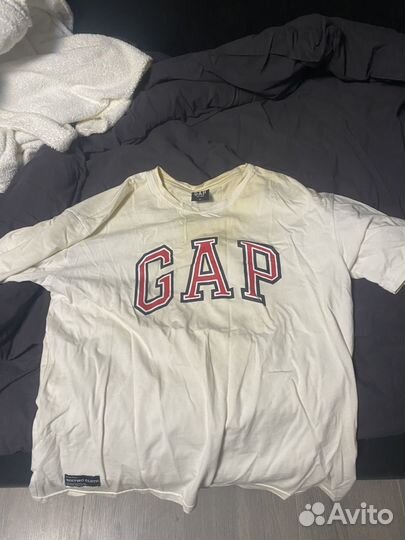 Футболка yeeze gap shine sine