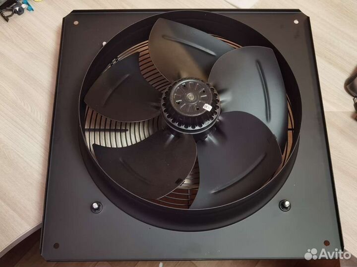 Вентилятор осевой вытяжной Shuft AXW-350-4E