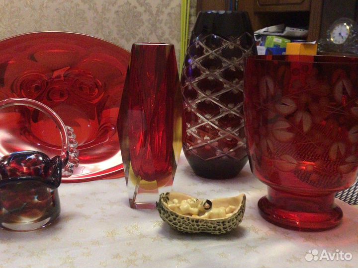 Ваза красное стекло и хрусталь