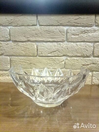 Хрустальная ваза