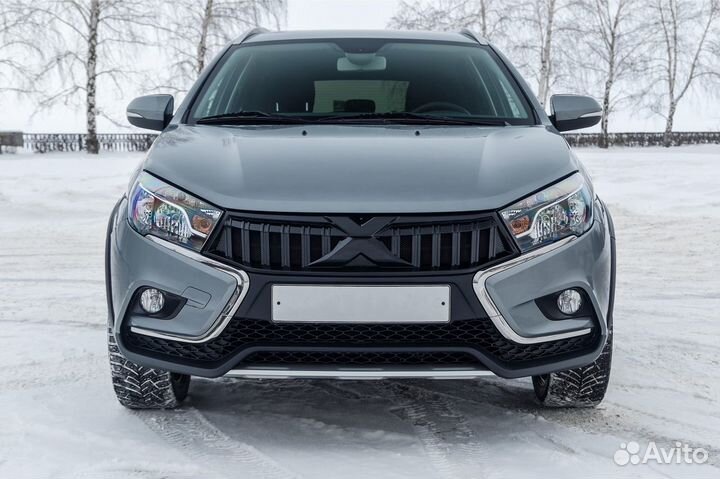 Решетка радиатора LADA Vesta 