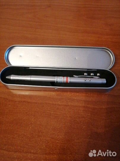 Подарочная ручка