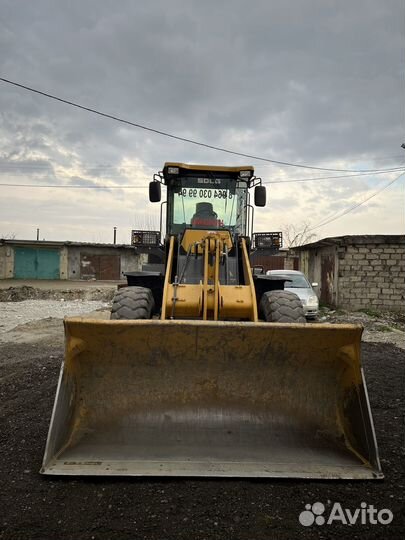 Фронтальный погрузчик