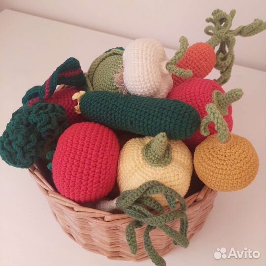 Фрукты, овощи вязаные