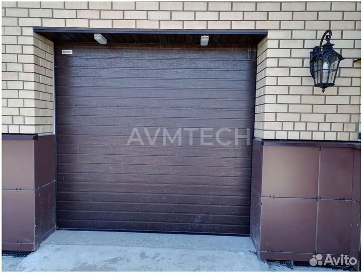 Секционные ворота для гаража