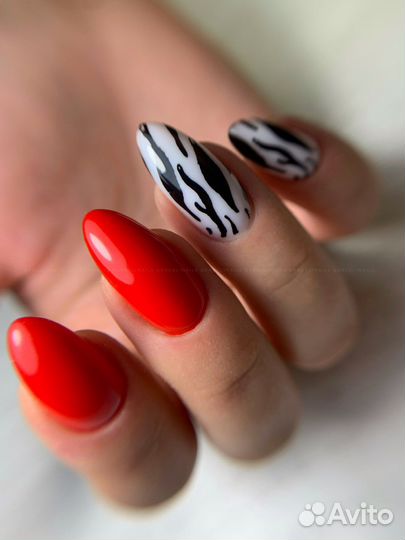 Маникюр педикюр