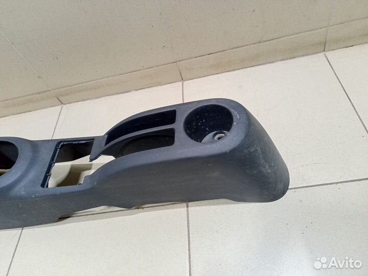 Консоль Yaris 2005-2011