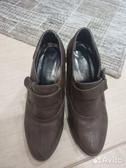Туфли женские 38 размер осень-весна