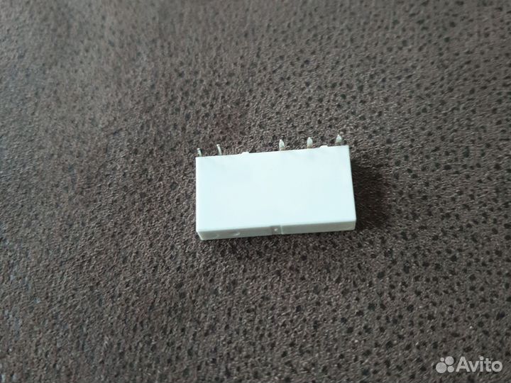 Реле v23092-b1005-a301