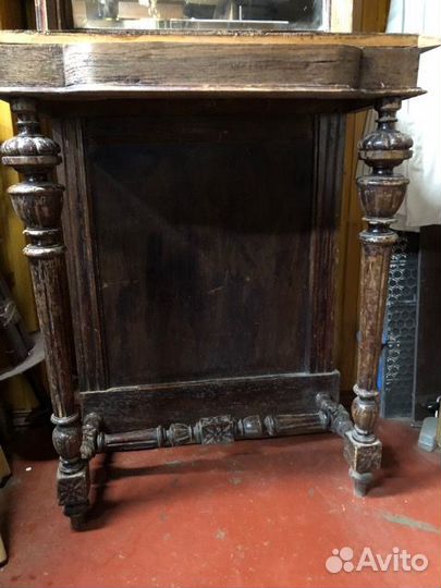 Зеркала. Антикварные