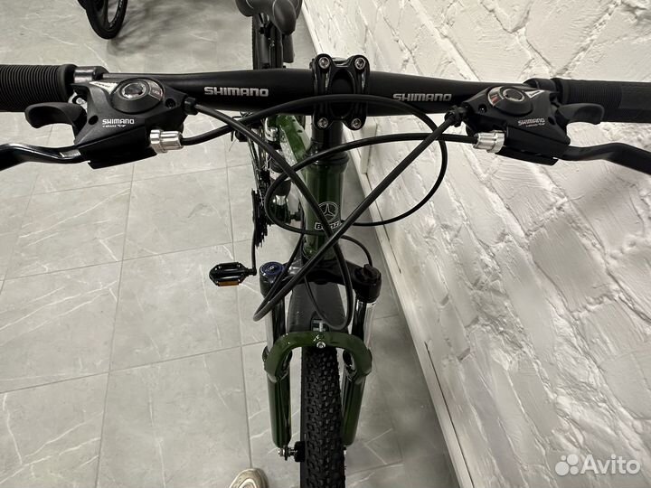 Велосипед Mercedes на литых дисках