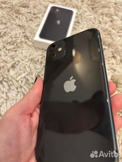 iPhone 11, 64 ГБ