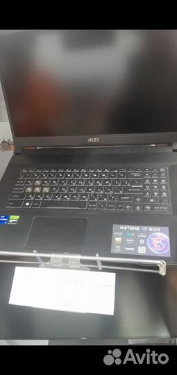 Ноутбук msi katana 17 b12vfk 275xru