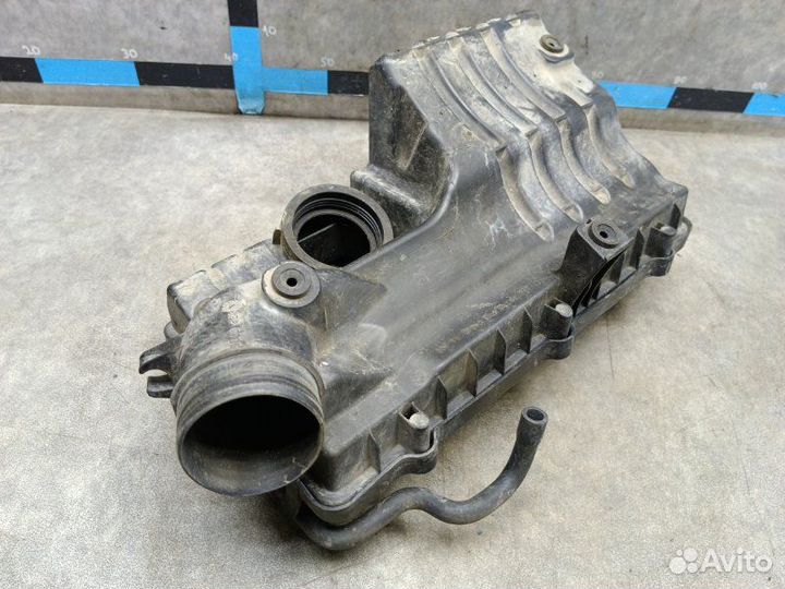 Корпус воздушного фильтра Volkswagen Polo 5 1.6