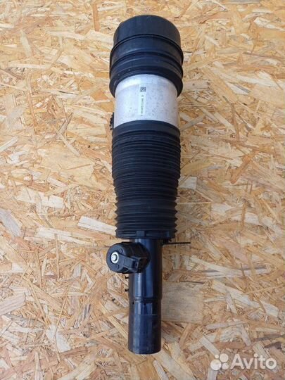 Пневмоамортизатор подвески передний левый Bmw X7