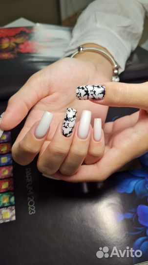 Маникюр педикюр