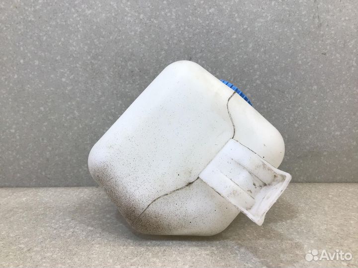 Бачок омывателя лобового стекла VAZ LADA Granta 20