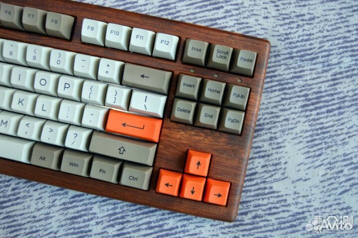 Механическая клавиатура Akko Rosewood 87