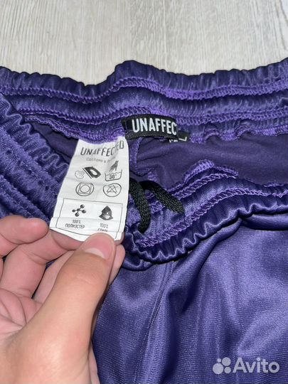 Шорты unaffected