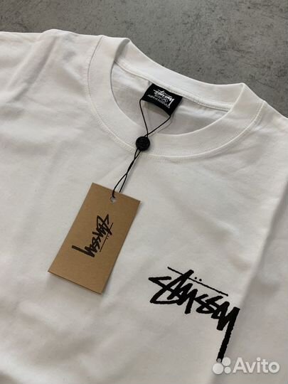 Футболка Stussy белая с шариком