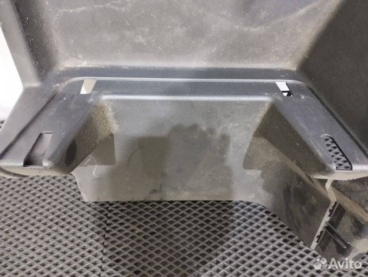 Подножка кабины левая Volvo FM4 82644146