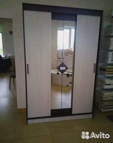 Шкаф распашной