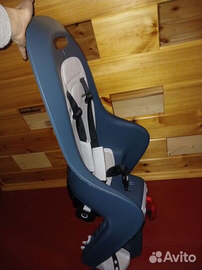 Детское велокресло на багажник b.twin