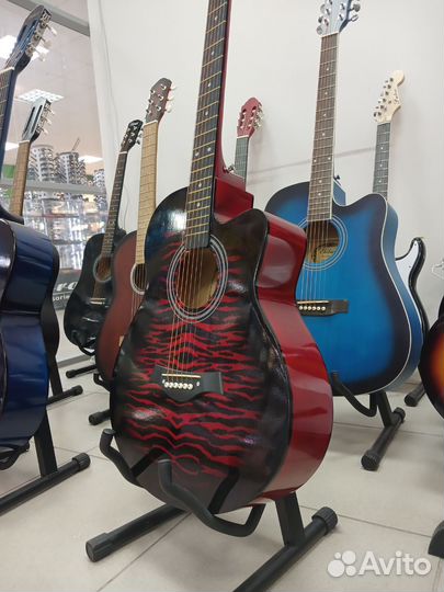 Акустическая гитара belucci