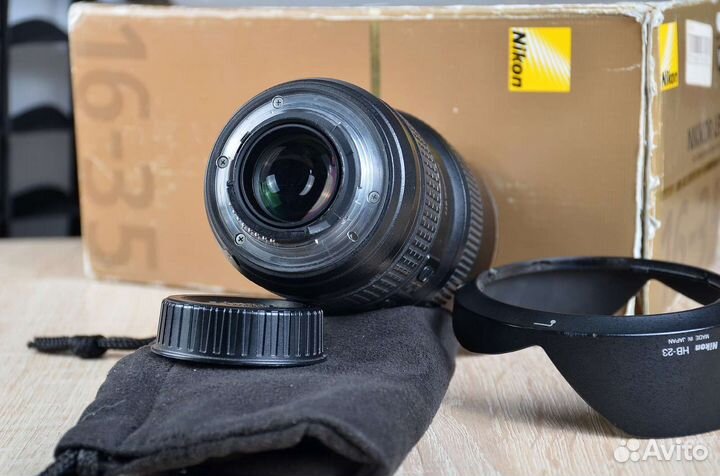 Объектив Nikon 16-35