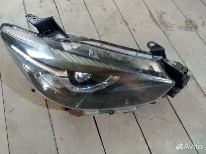 Фара Мазда сх-5 рестайлинг LED (правая)