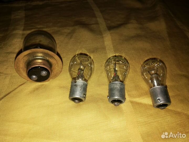 Лампочки для фильмоскопа мотороллера СССР