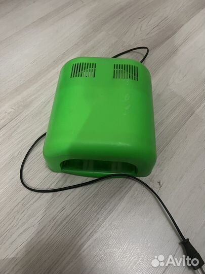 Ультрафиолетовая лампа