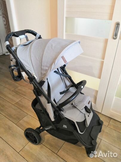 Прогулочная коляска babalo