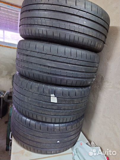 Michelin Pilot Super Sport 225/40 R18 и 245/35 R18