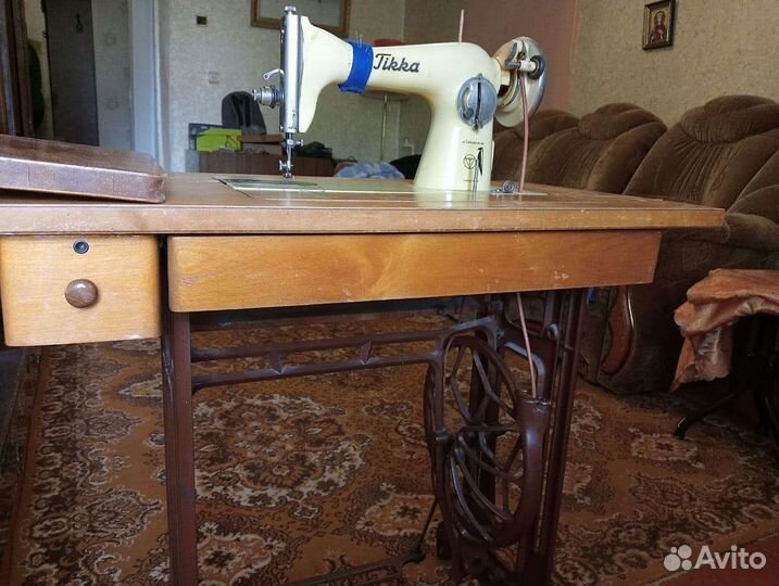 Швейная машина