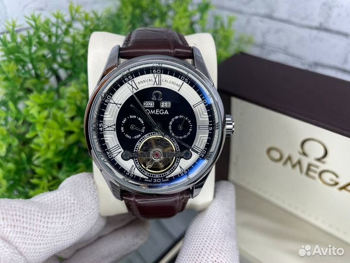 Мужские наручные часы Omega