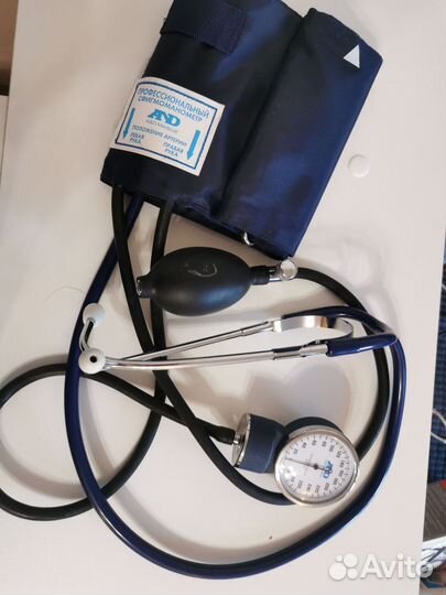 Тонометр механический AND