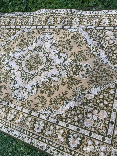 Ковры из шерсти