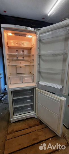 Холодильник Hotpoint-Ariston NF 1,90м (доставка)