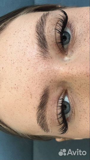 Модель на наращивание ресниц аниме