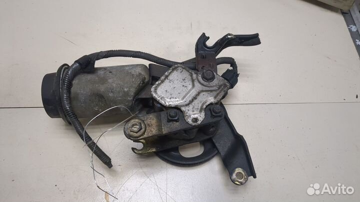 Гур Toyota Yaris, 2000