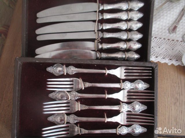 Ложки вилки и др мельхиоровые приборы