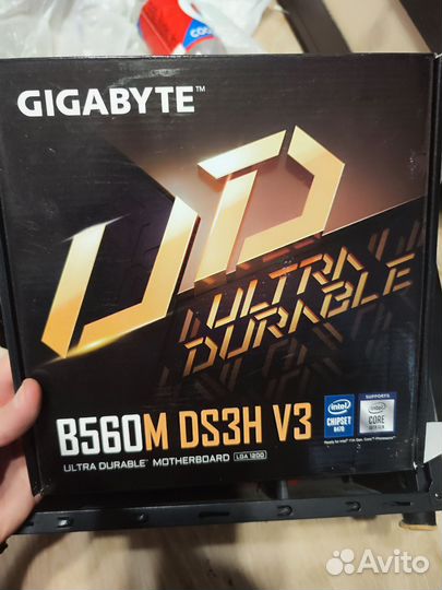 Материнская плата Gigabyte LGA 1200 с процессором