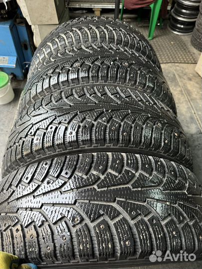 Nokian Tyres Hakkapeliitta 5 235/65 R17
