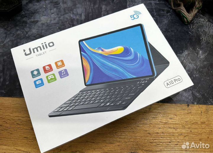 Планшет Umiio с клавиатурой
