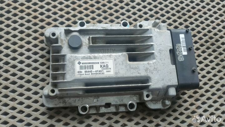 Эбу АКПП Kia Quoris 2015 год выпуска 954404FAG1