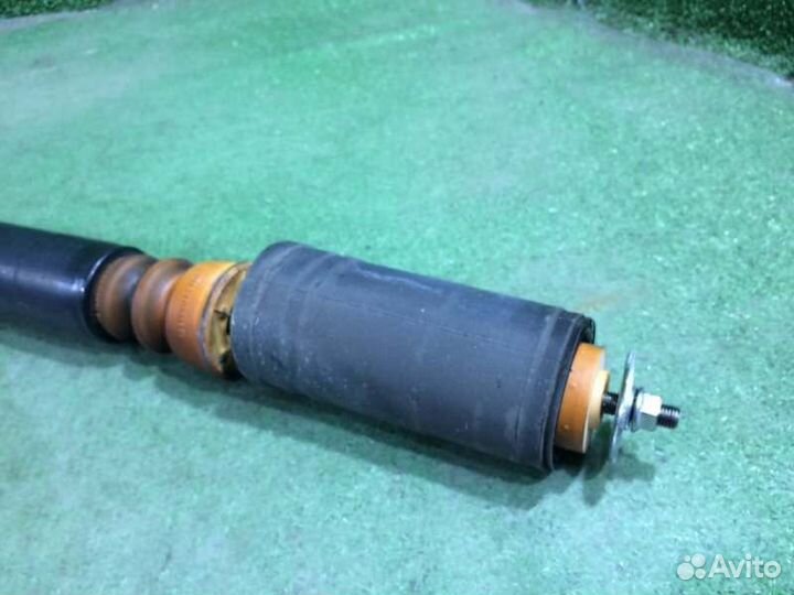 Амортизатор подвески задний правый Honda Shuttle